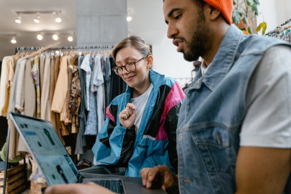 Creating a business plan for an online clothing store 